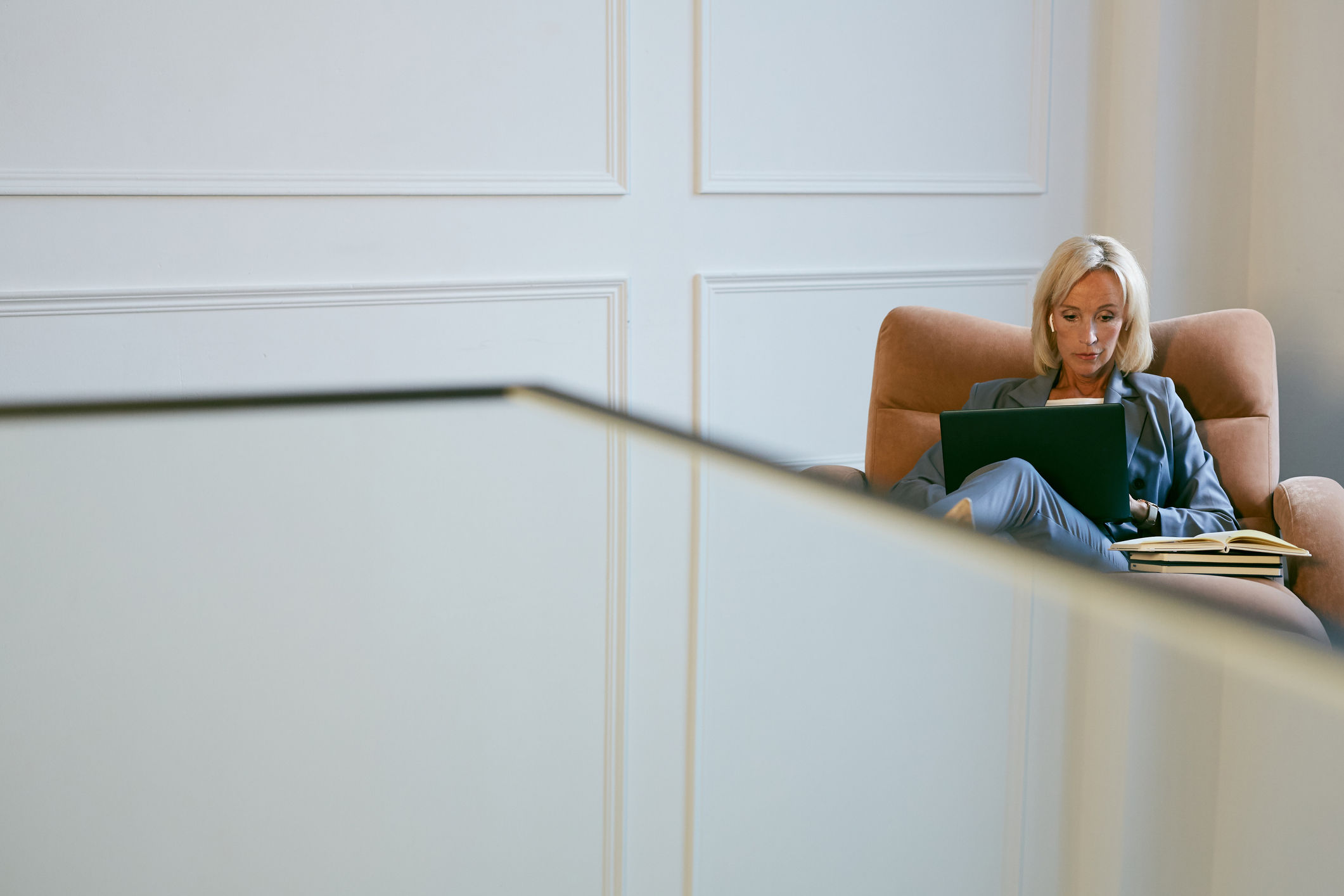 Business woman reads a leadership storytelling book